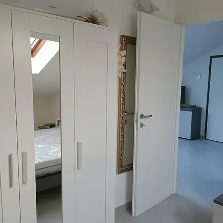 Apartment Alessia House *